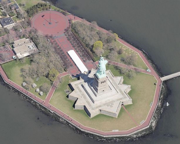statue de la liberte et liberty island: statue de la liberte -4